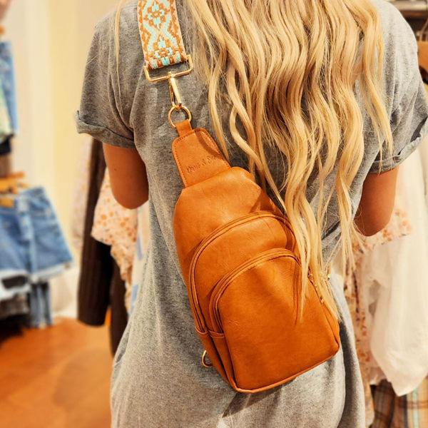 ★MCLANEE★ Dani cross bag danie ☆MCLANEE☆ Dani cross bag danie Dani Leather Crossbody Bag